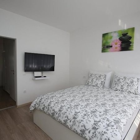 Studio Apartment Koko Rijeka Exterior photo